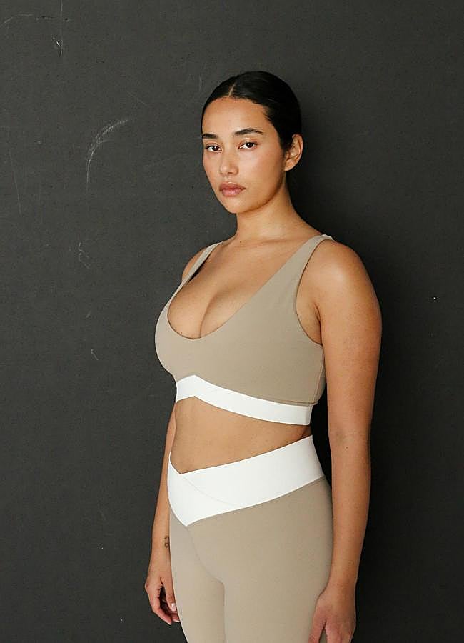 Imagen - Mujer con ropa deportiva. / INSTAGRAM @JOJA