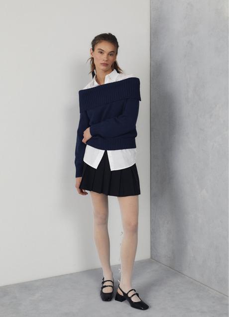 Imagen - Jersey azul marino de Stradivarius (25,99 euros)