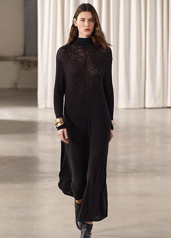 Imagen - Vestido de punto largo en negro de Zara