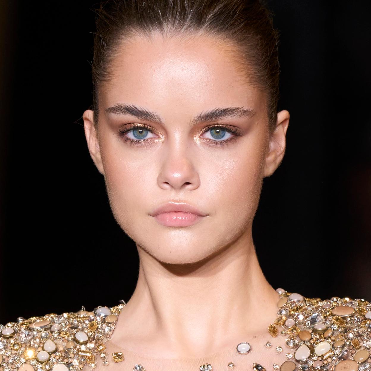 Bases de maquillaje para pieles grasas que usan los profesionales