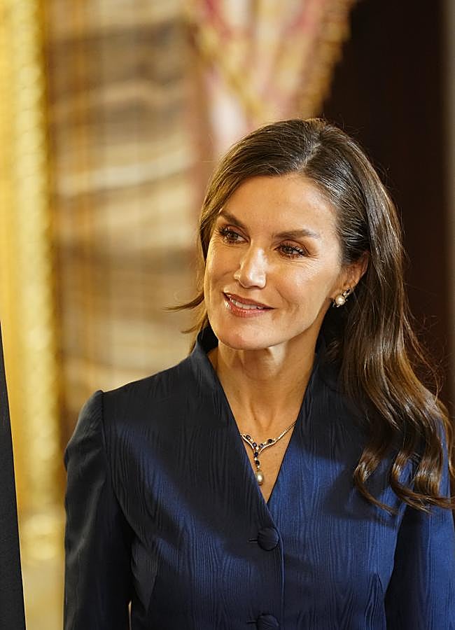 Imagen - La reina Letizia con el collar de zafiros. / LIMITED PICTURES