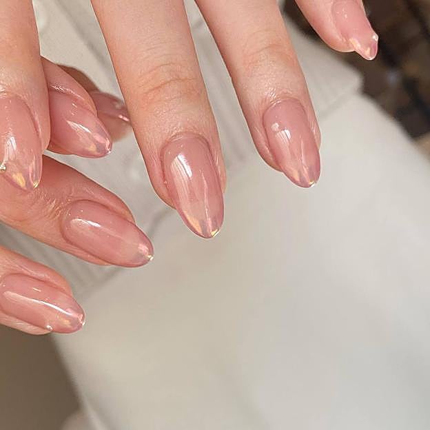Uñas de cristal en tonos rosa