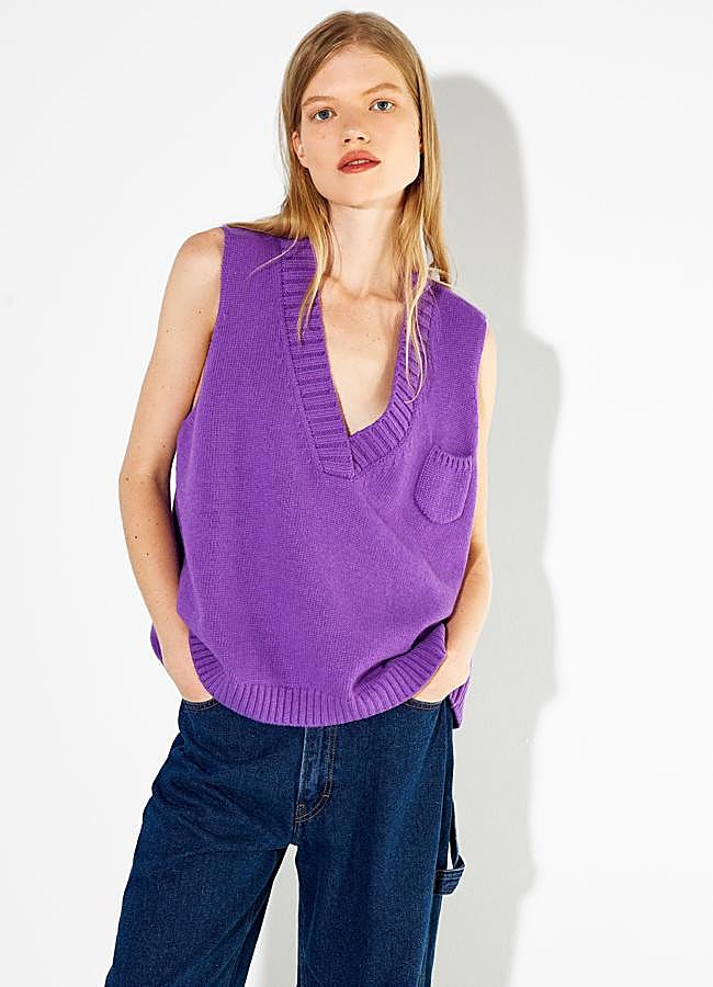 Imagen - Chaleco de punto en pico y color púrpura de Parfois.