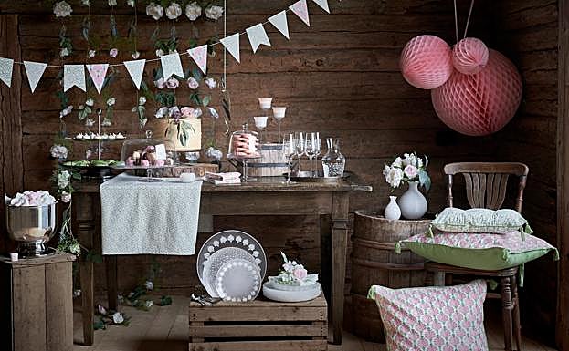 Colección de menaje y textiles Inbjuden de IKEA.