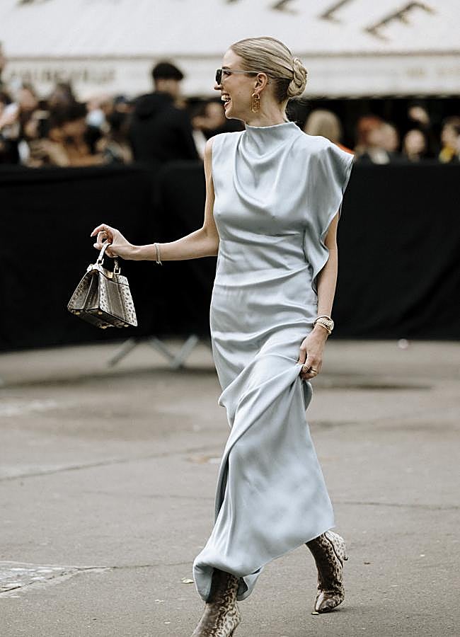 Imagen - Vestido lencero con accesorios animal print / LAUNCHMETRICS SPOTLIGHT