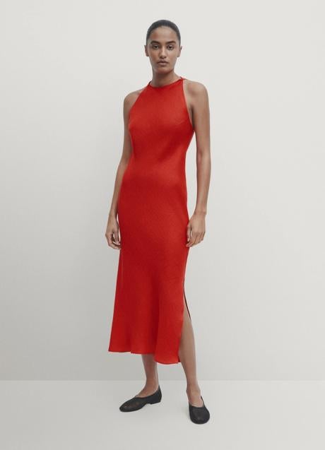 Imagen - Vestido rojo de Massimo Dutti (79,99 euros)