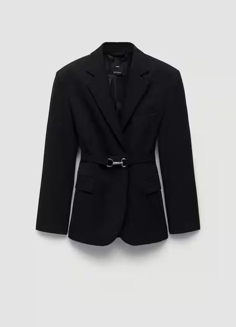 Imagen - Americana con cinturón de Mango (89,99 euros)