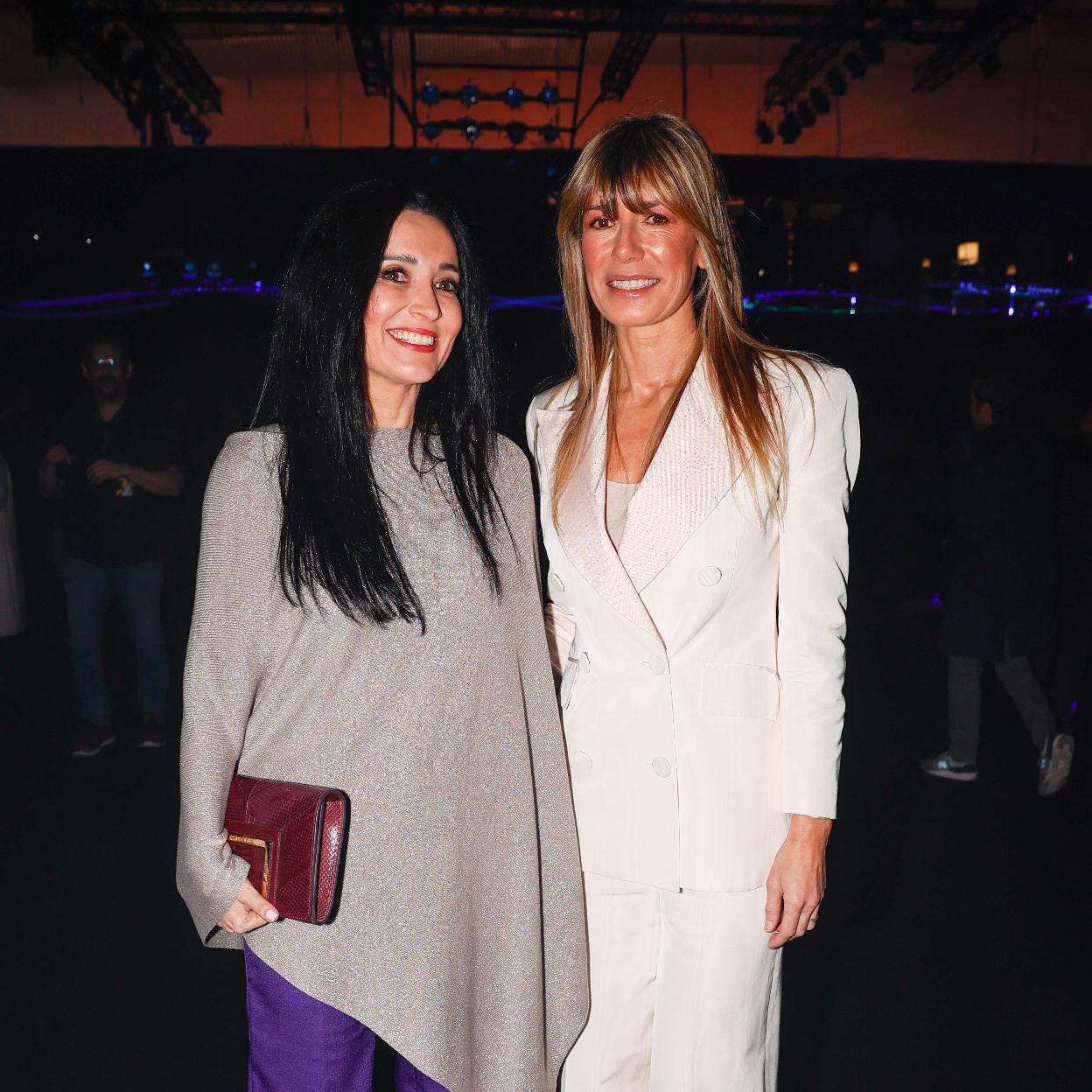 Begoña Gómez con Cruz Sánchez de Lara en la Mercedes-Benz Fashion Week Madrid.