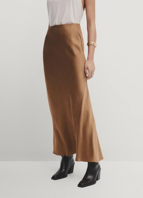 Imagen - Falda satinada de Massimo Dutti (129 euros euros)