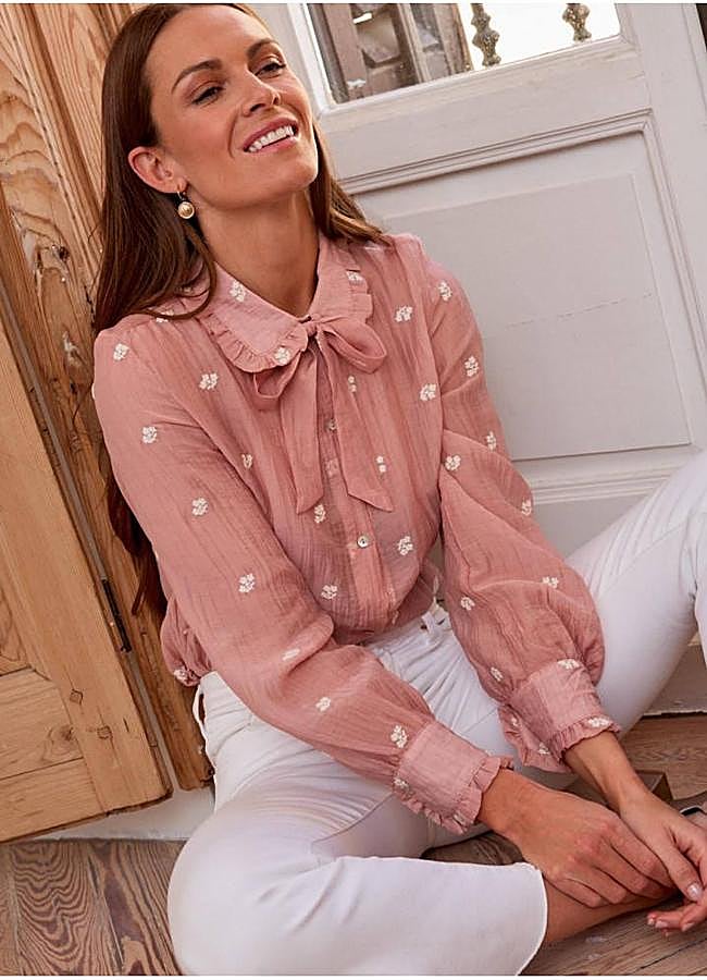 Imagen - Blusa con lazada en el cuello
