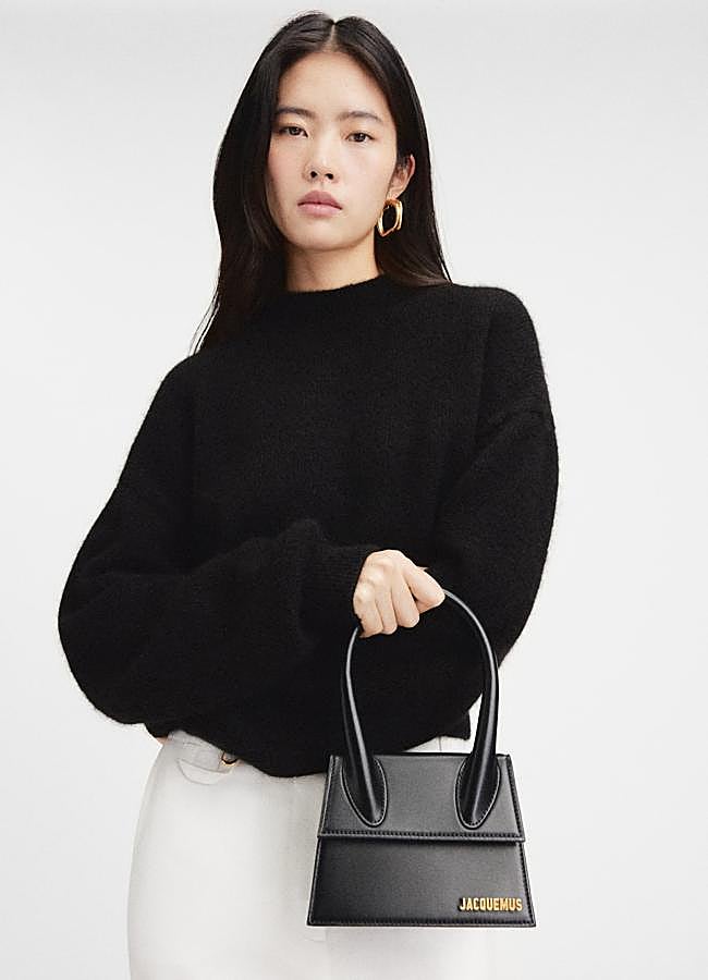 Imagen - Le Chiquito Moyen de Jacquemus en color negro. Foto: Cortesía.