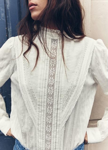 Imagen - Blusa blanca de Zara (29,99 euros)