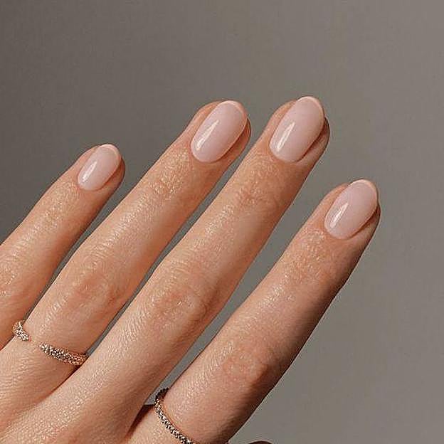 Uñas baby french estilo lujo silencioso