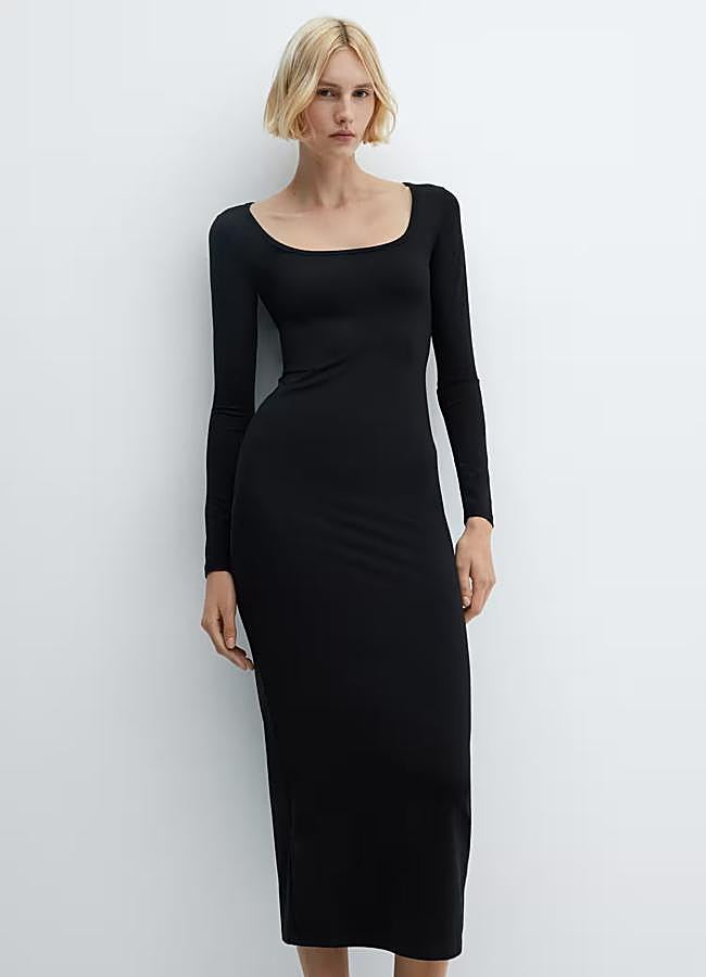 Imagen - Vestido negro de tubo de manga larga de Mango, 22,99 euros.