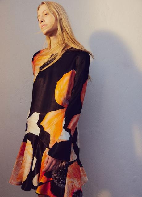 Imagen - Vestido con estampado de flores de H&M (49,99 euros)