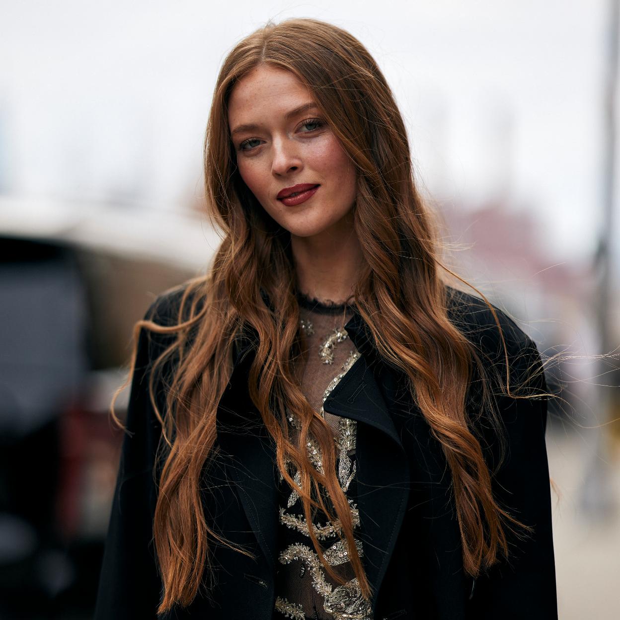 Mujer con pelo largo