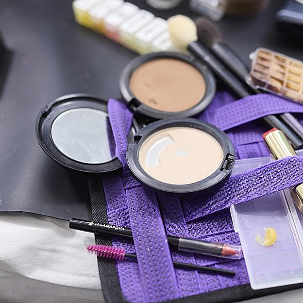 Mi neceser de viaje era un desastre hasta que encontré este organizador de maquillaje de Primark