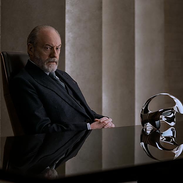 Liam Cunningham en una imagen de la nueva serie de los creadores de Juego de Tronos, El problema de los 3 cuerpos.