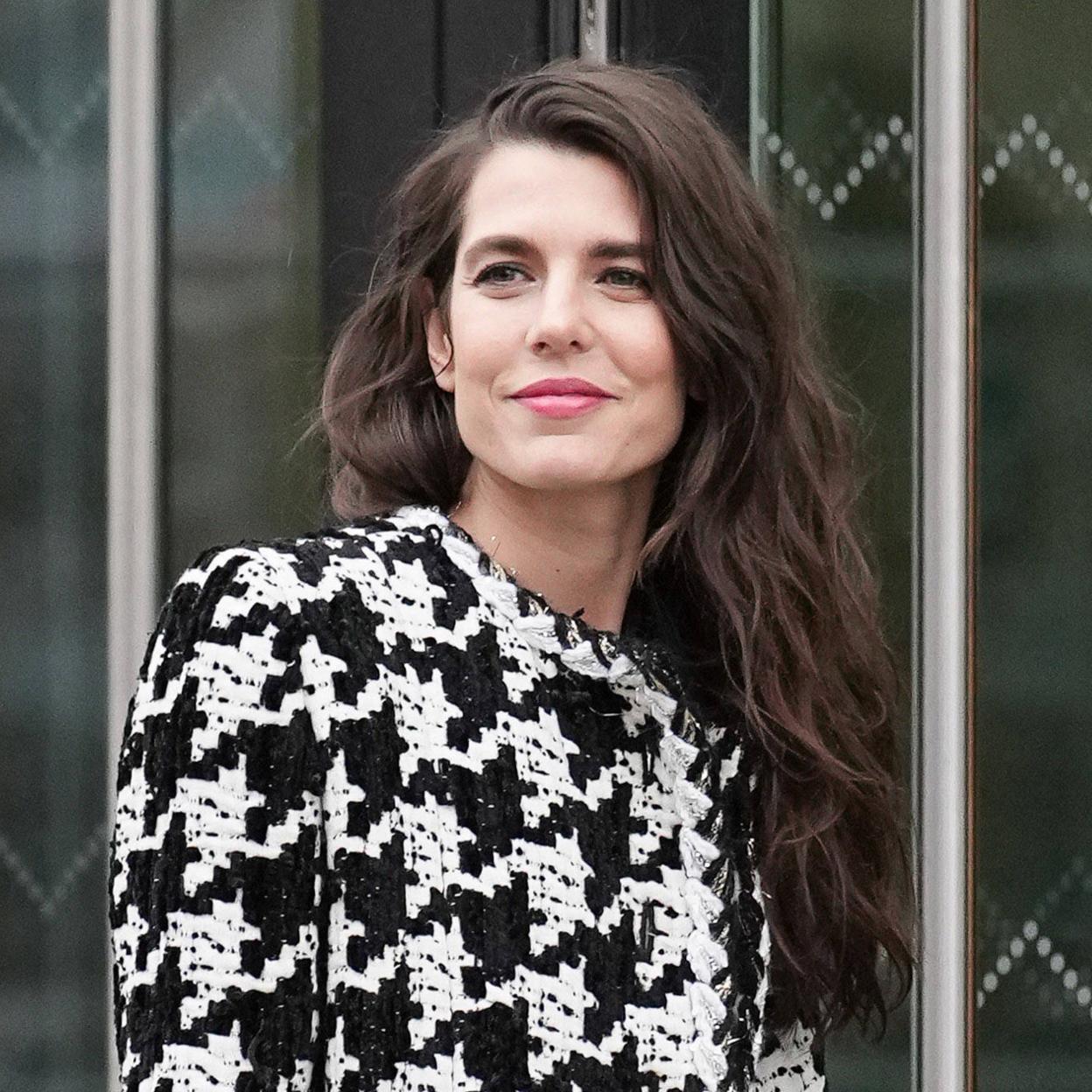 Carlota de Mónaco ha recuperado la ilusión junto al escritor Nicolas Mathieu.