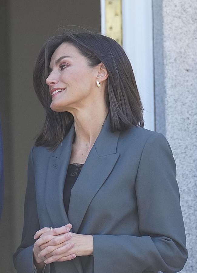 Imagen - Así es el el cambio de look de la reina Letizia. / LIMITED PICTURES