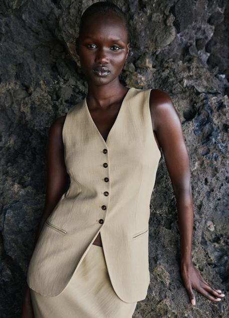 Imagen - Chaleco de traje de H&M (29,99 euros)