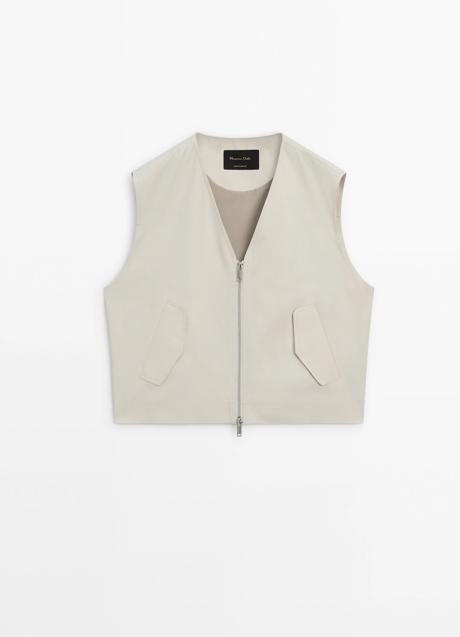 Imagen - Chaleco con cremallera de Massimo Dutti (79,99 euros)