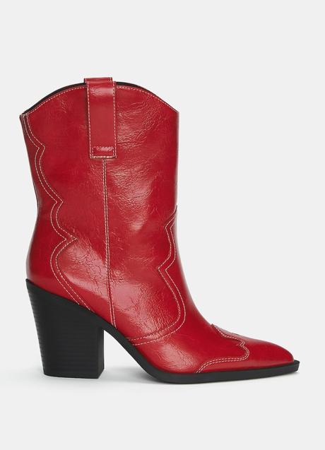 Imagen - Botines rojos de Pull & Bear (35,99 euros)