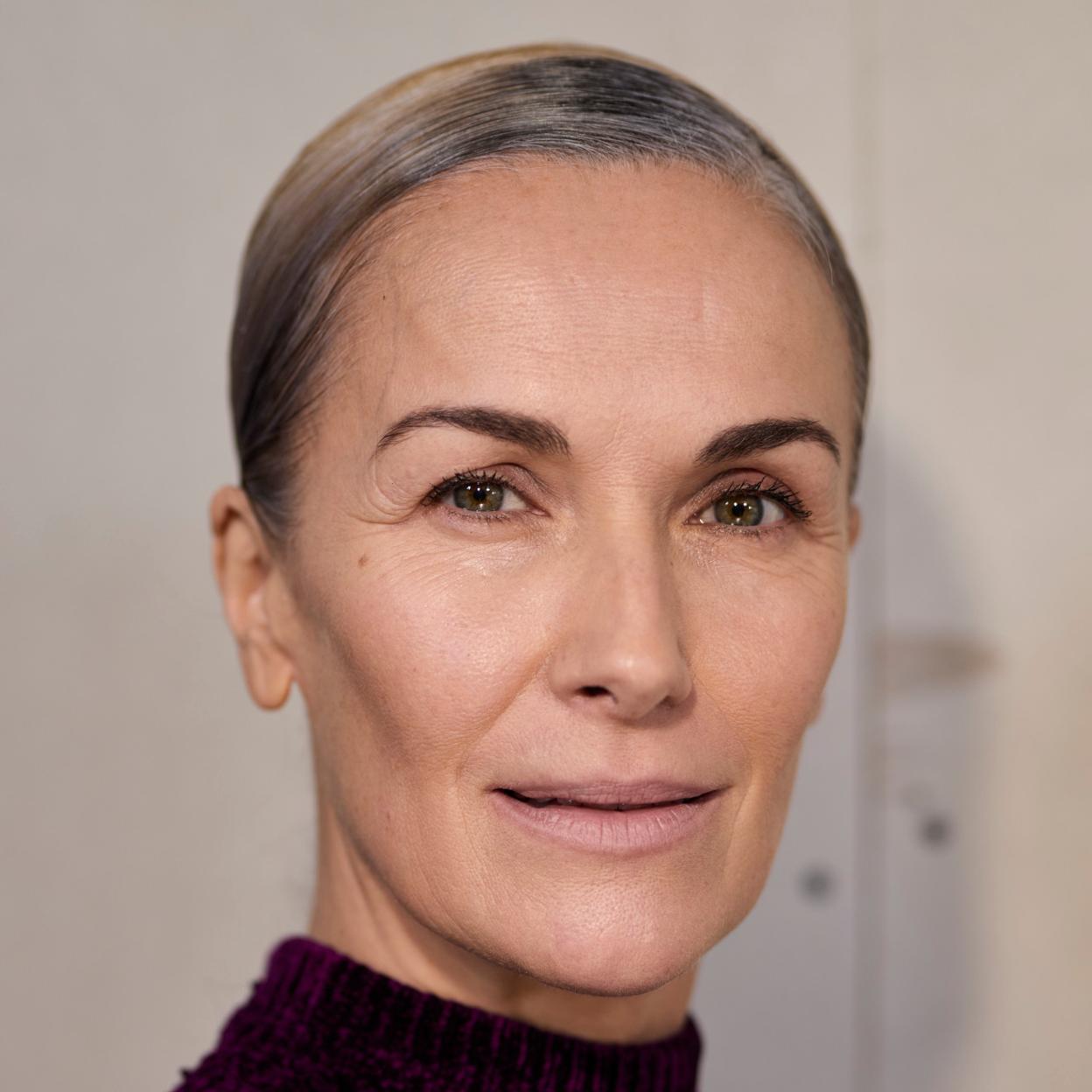 Este es el contorno de ojos más solicitado en farmacias por mujeres de 50 años