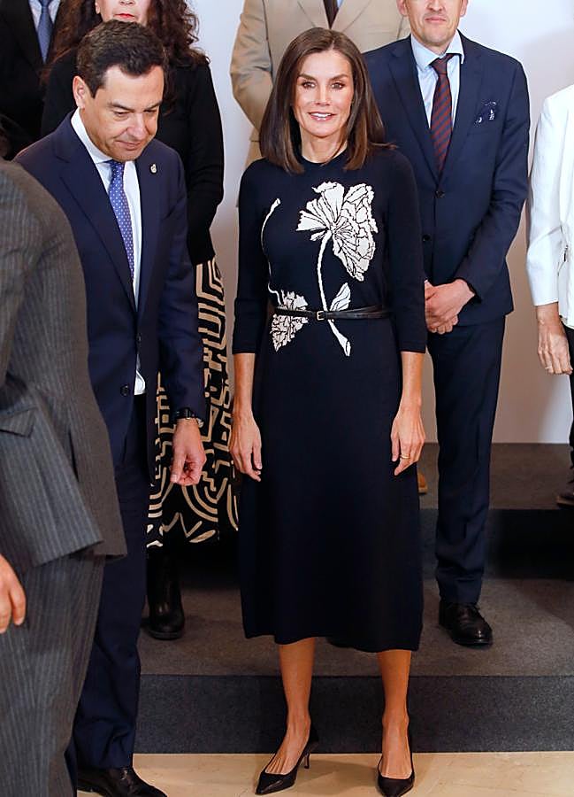 Imagen - La reina Letizia con un vestido de punto. / LIMITED PICTURES
