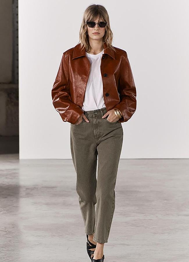 Imagen - Vaqueros con diseño de tiro medio de Zara.