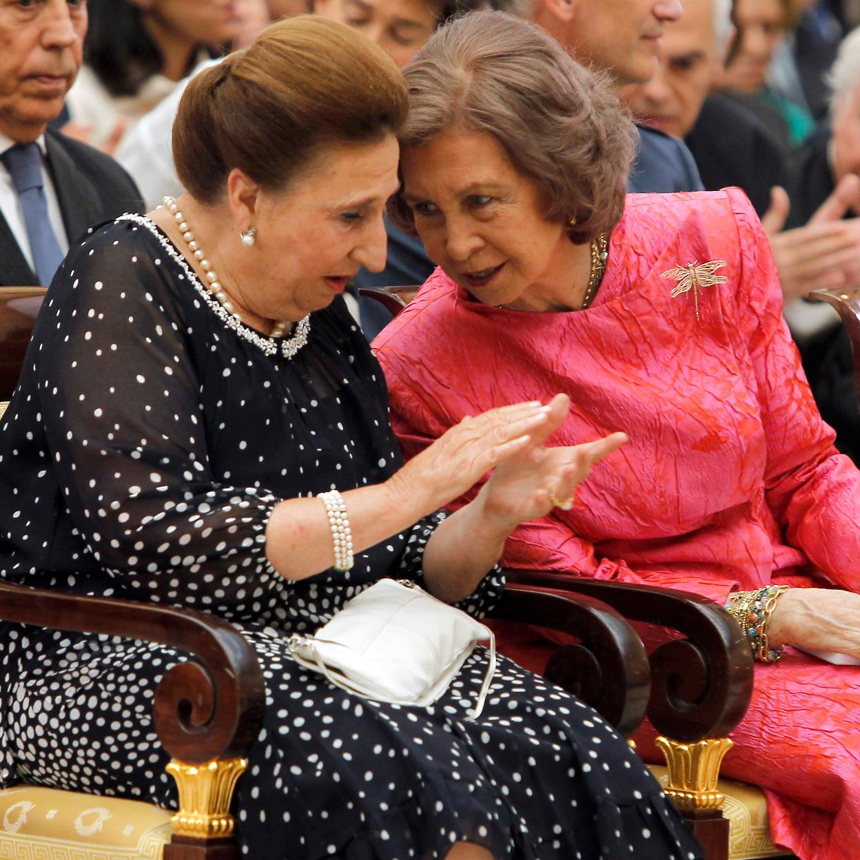 La infanta Margarita junto a la reina Sofía. 