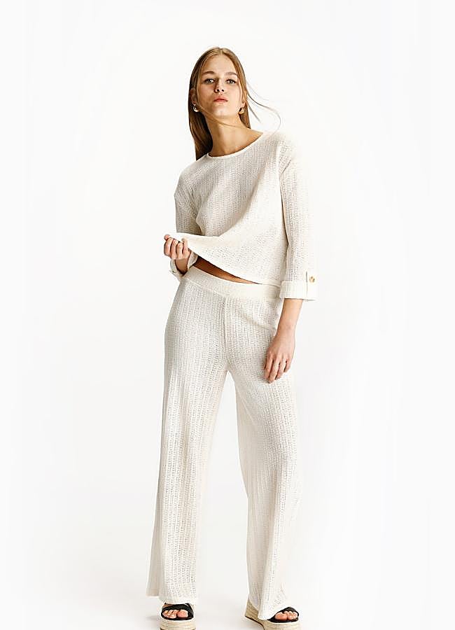 Imagen - Conjunto de punto ligero de Lefties: pantalón 12,89 euros y jersey 12,99 euros.