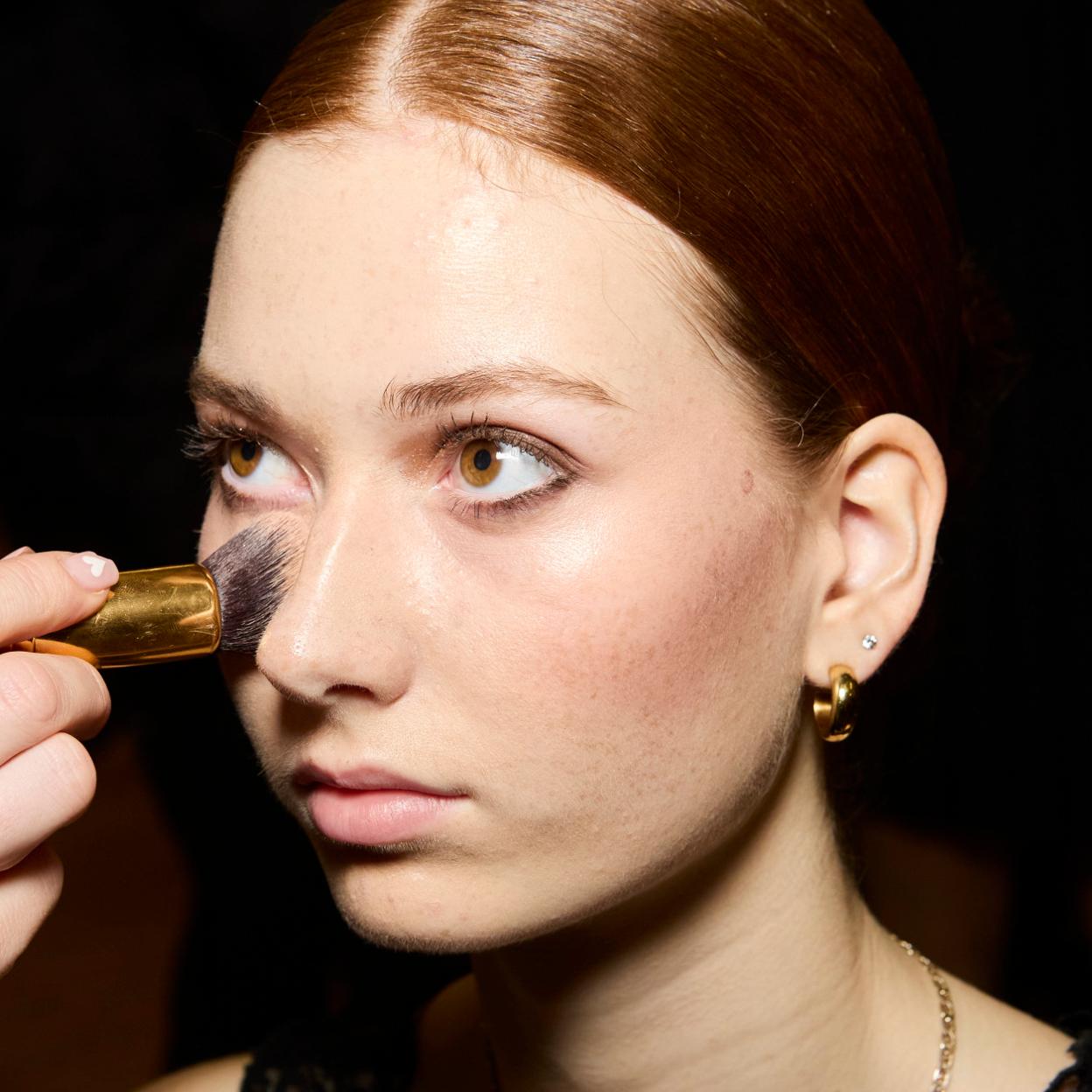 Qué tipo de brochas usar para el corrector de ojeras