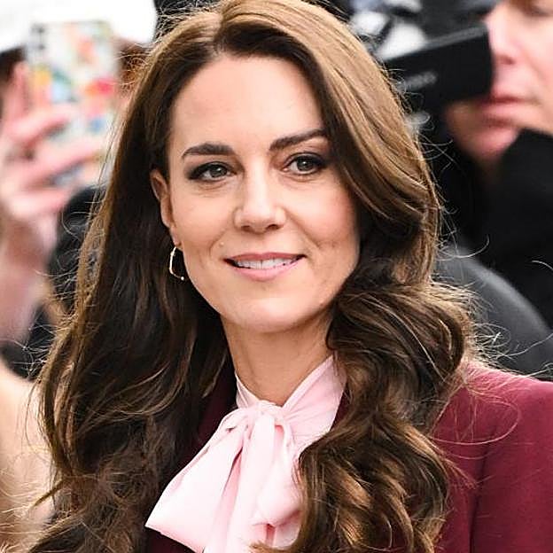 La convalecencia de Kate Middleton sigue siendo un misterio que cada vez se va haciendo más grande. 