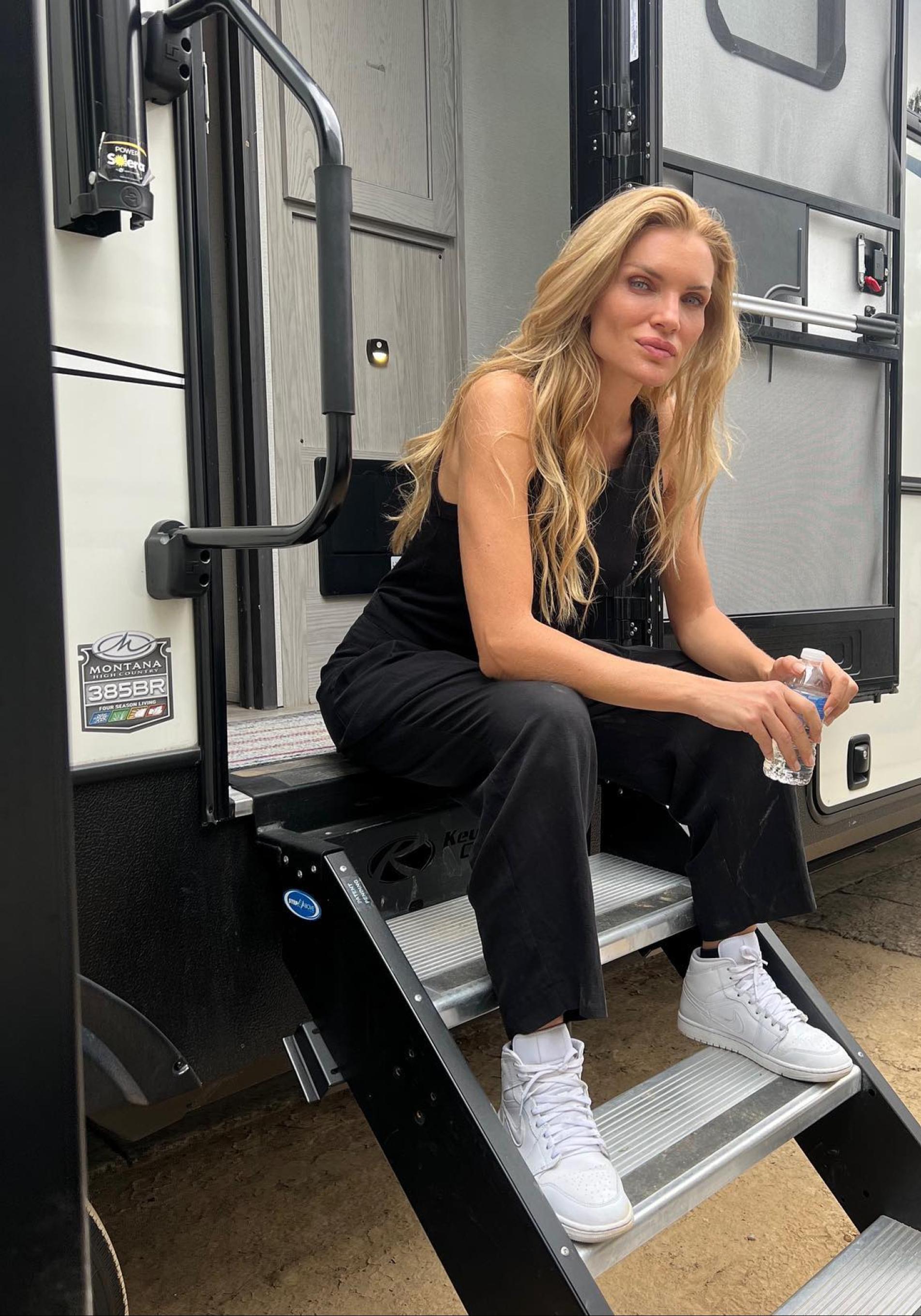 La modelo Esther Cañadas con ropa deportiva. 