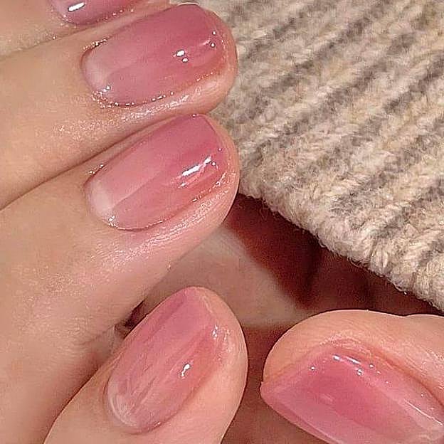 Manicura jelly degradada