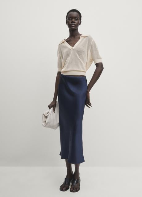 Imagen - Falda satinada de Massimo Dutti (89,99 euros)