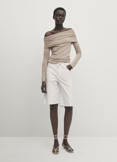 Imagen - Jersey con los hombros al aire de Massimo Dutti (49,99 euros)