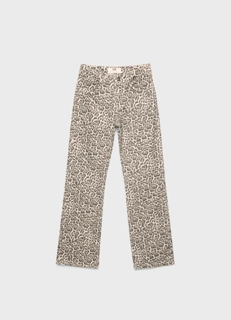 Imagen - Vaqueros con estampado de leopardo de Stradivarius (35,99 euros)