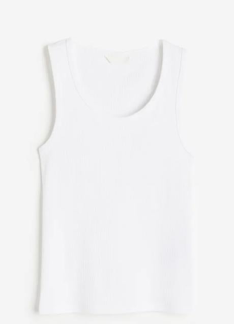Imagen - Camiseta blanca de H&M (7,99 euros)