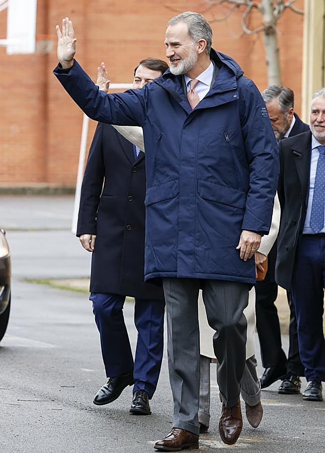Imagen - El rey Felipe con un abrigo azul de Ecoalf. / GTRES