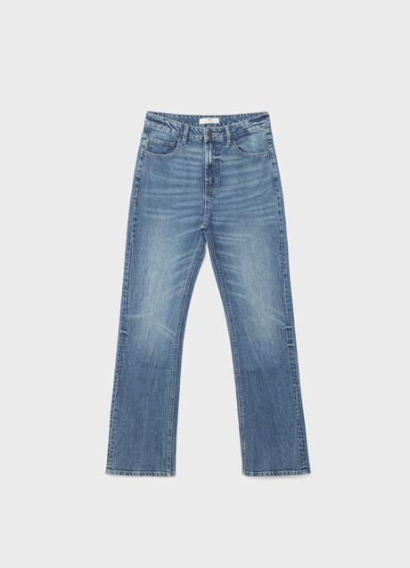 Imagen - Vaqueros rectos de Stradivarius (25,99 euros)