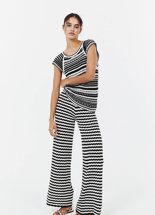 Imagen - Total look de crochet estampado a rayas