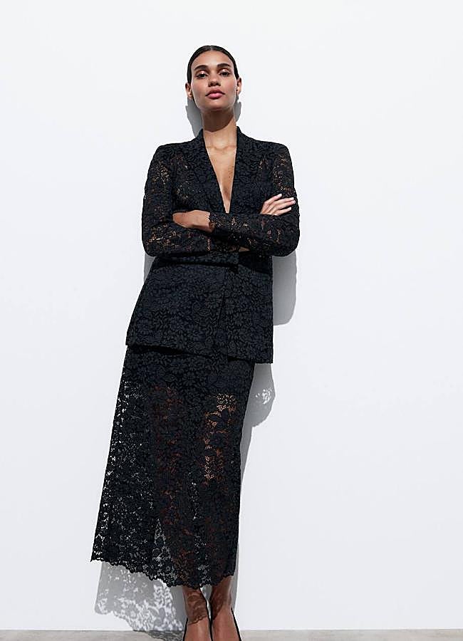 Imagen - Traje con falda de encaje