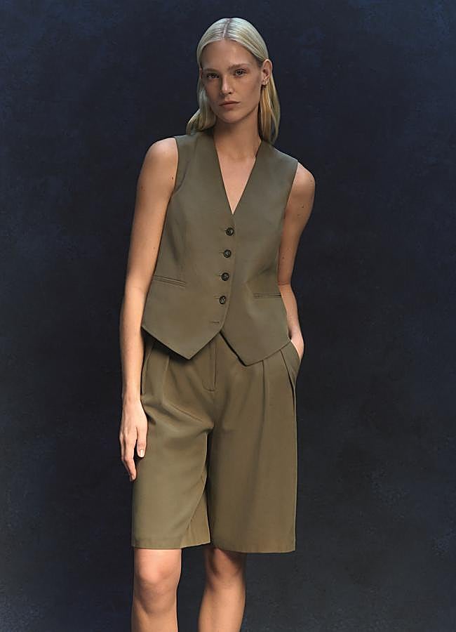 Imagen - Conjunto de chaleco sastre y bermudas de Primark.