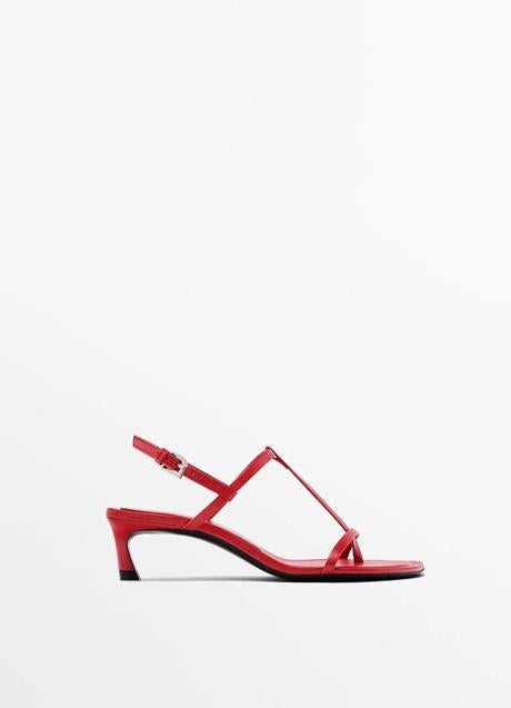 Imagen - Sandalias rojas de Massimo Dutti (129 euros)