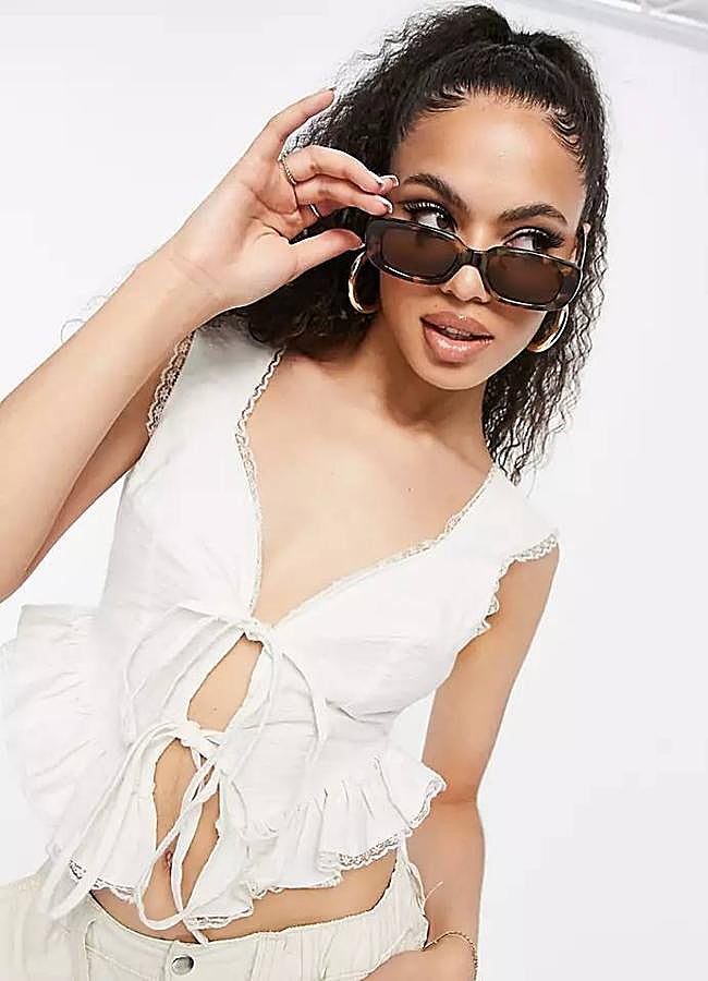 Imagen - Blusa con lazos y puntilla de encaje