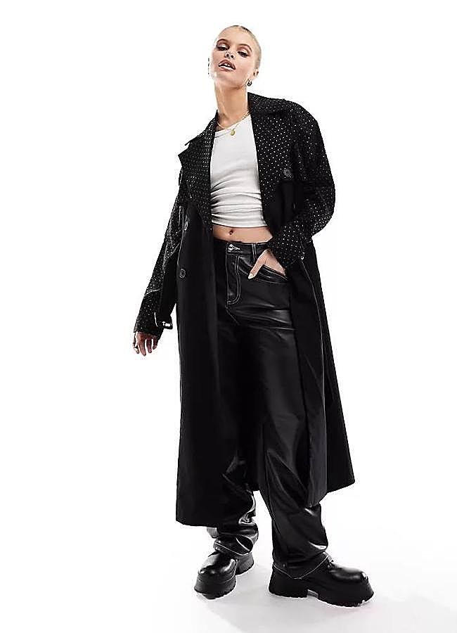 Imagen - Gabardina con tachas metálicas