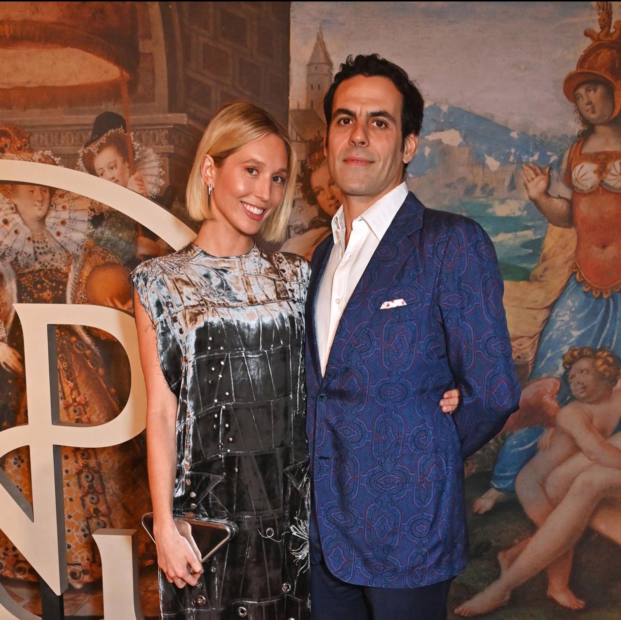 Olympia de Grecia y Martín Pacanowski en la gala de la Galería Nacional de Retratos de Londres.