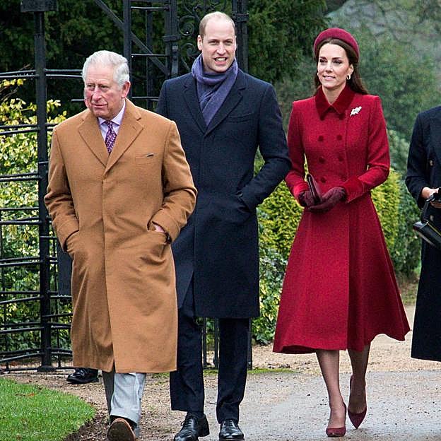 Carlos III está siendo un gran apoyo para el príncipe Guillermo y Kate Middleton. 